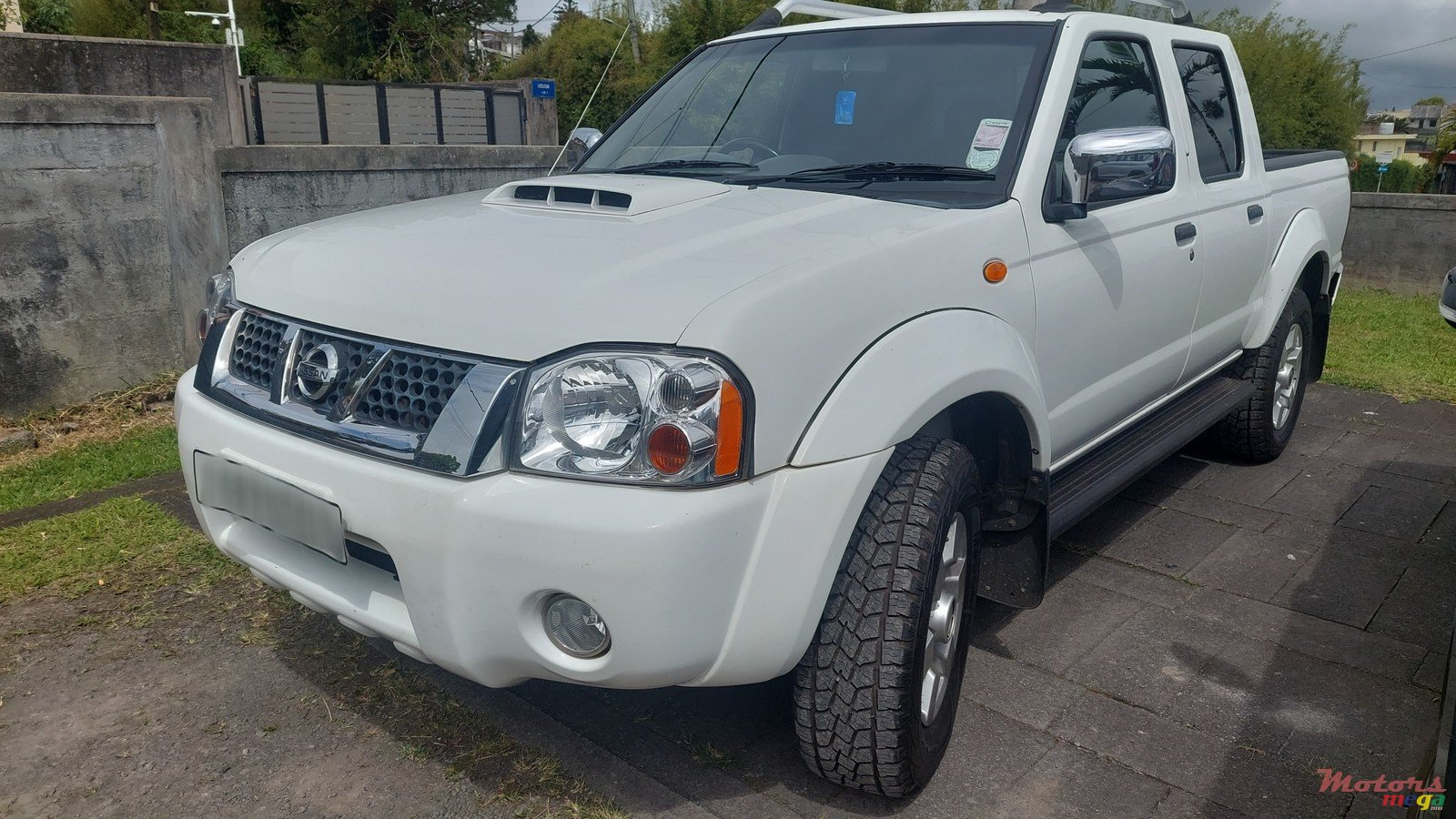 2021' Nissan Pickup NP300 photo #2