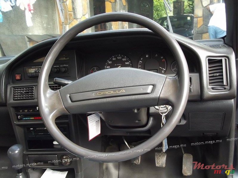 1990' Toyota Corolla photo #3
