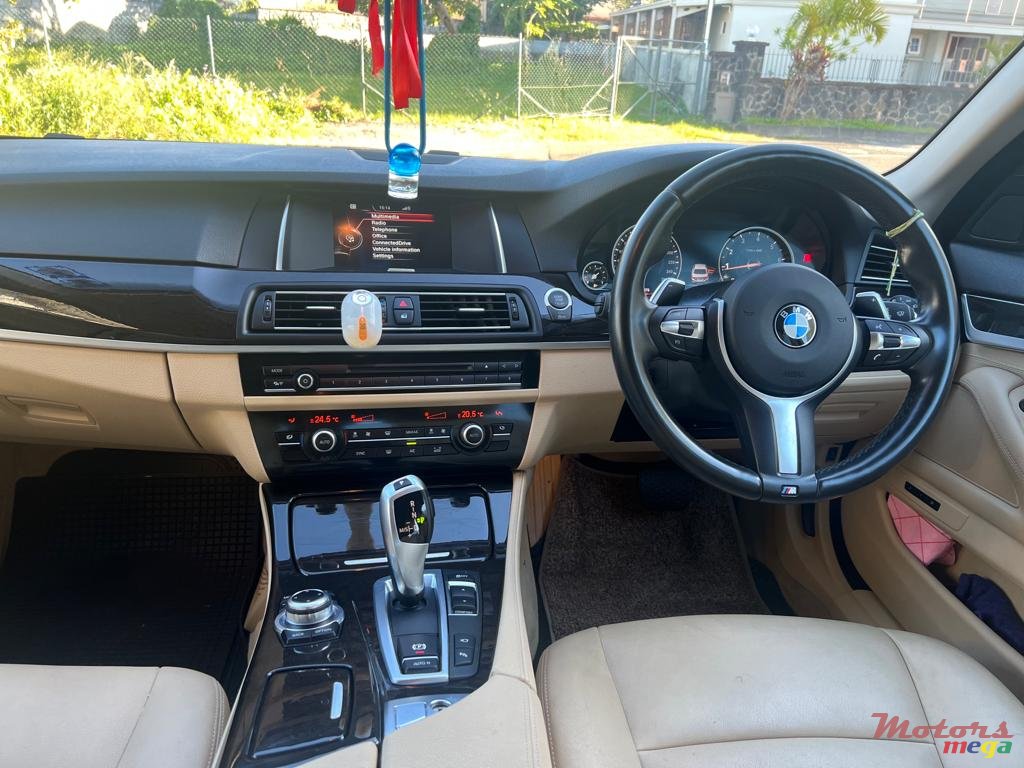 2017' BMW 520 photo #7