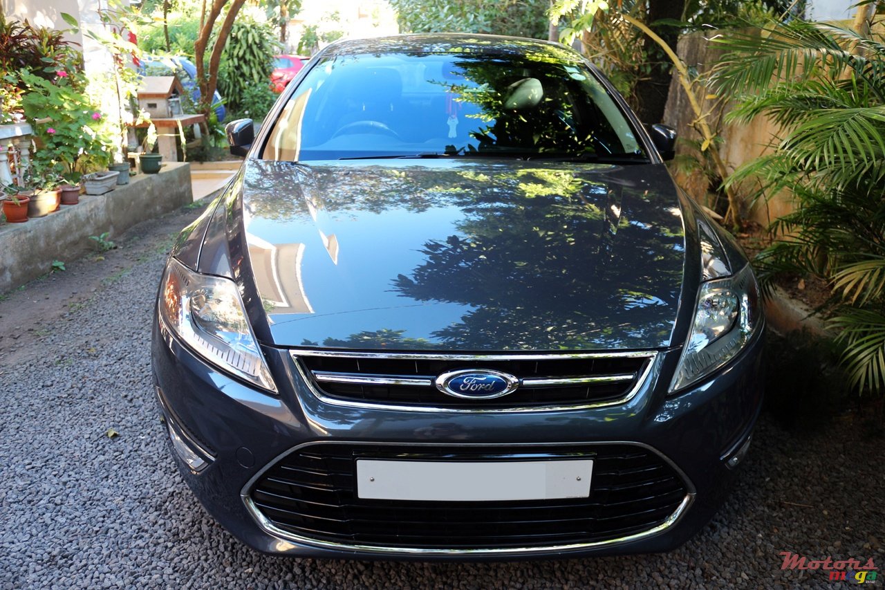 2011' Ford Mondeo photo #6