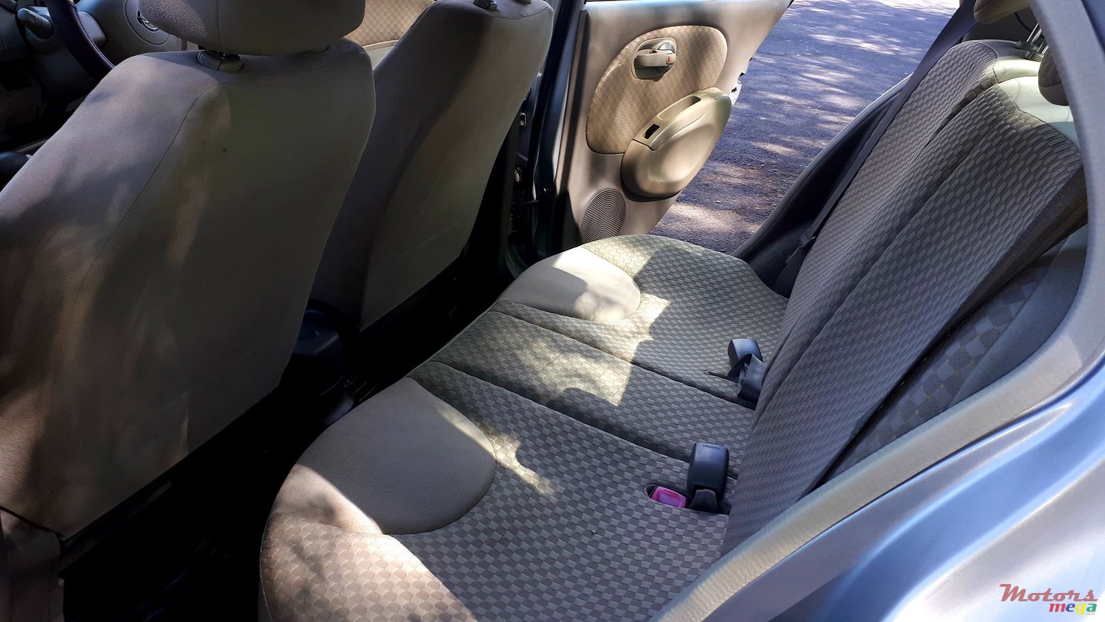 2010' Nissan March photo #6