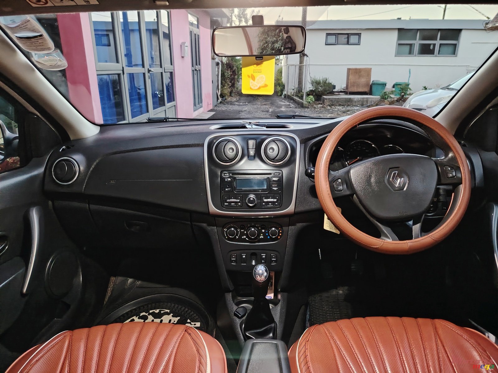 2016' Renault Sandero StepWay photo #5