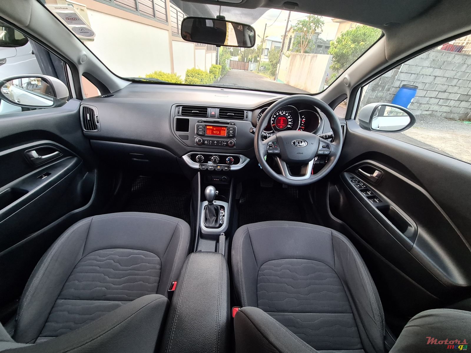 2015' Kia Rio Automatic photo #5