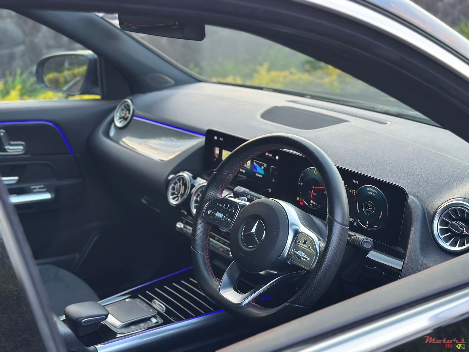 2022' Mercedes-Benz GLA200 photo #7