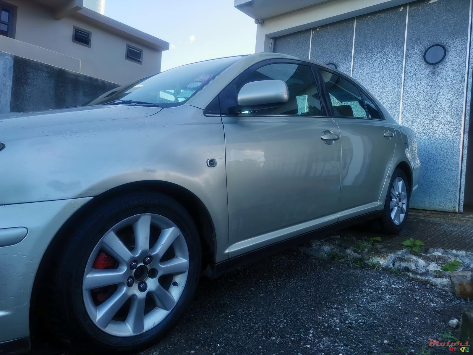 2005' Toyota photo #6