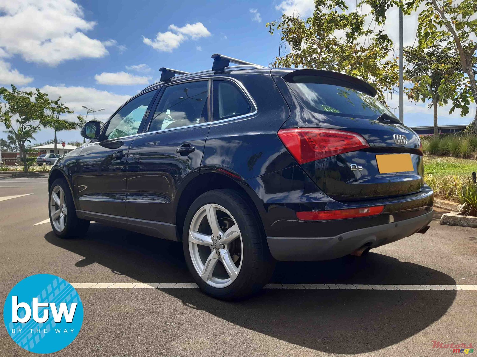 2011' Audi Q5 photo #3