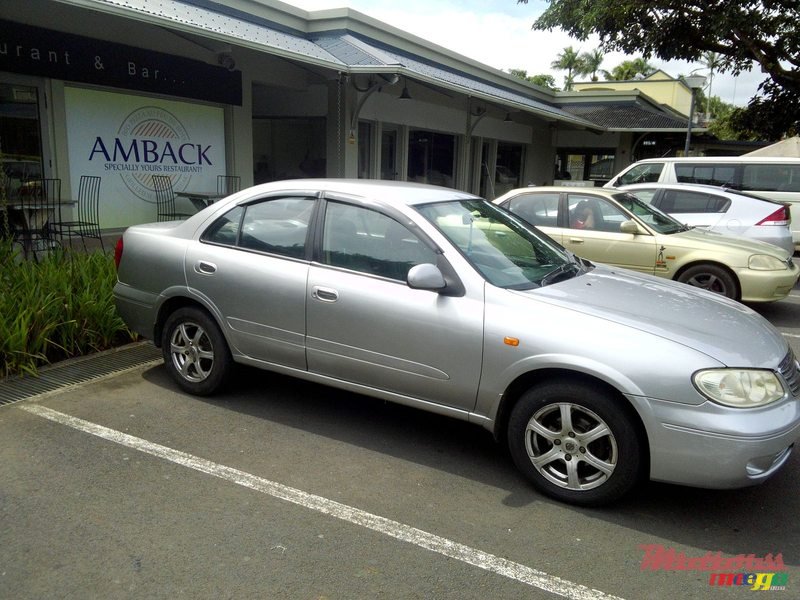2006' Nissan Sunny photo #2