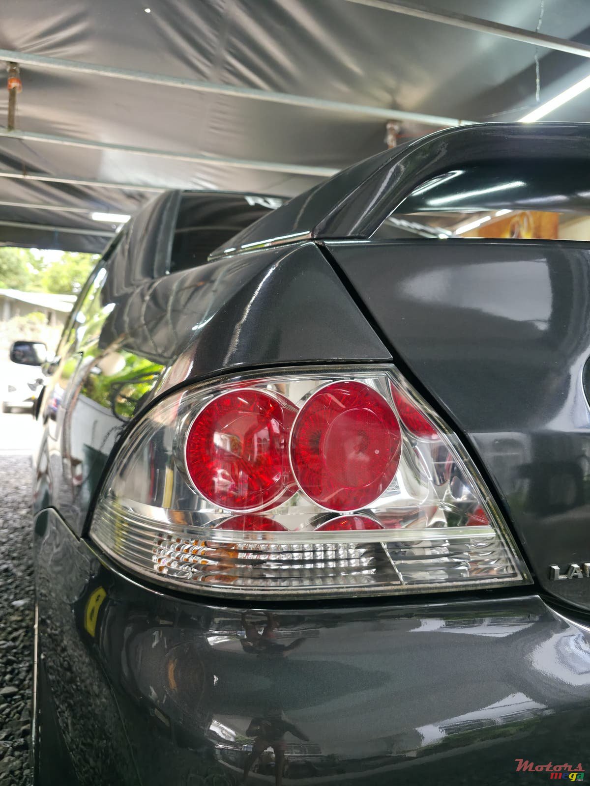 2004' Mitsubishi Lancer photo #5