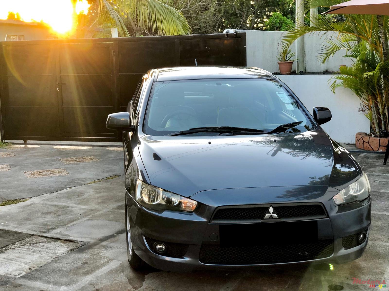 2010' Mitsubishi Lancer X photo #1