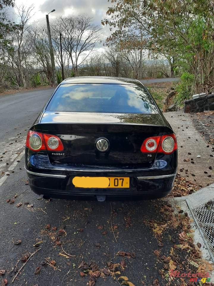 2007' Volkswagen Passat photo #1