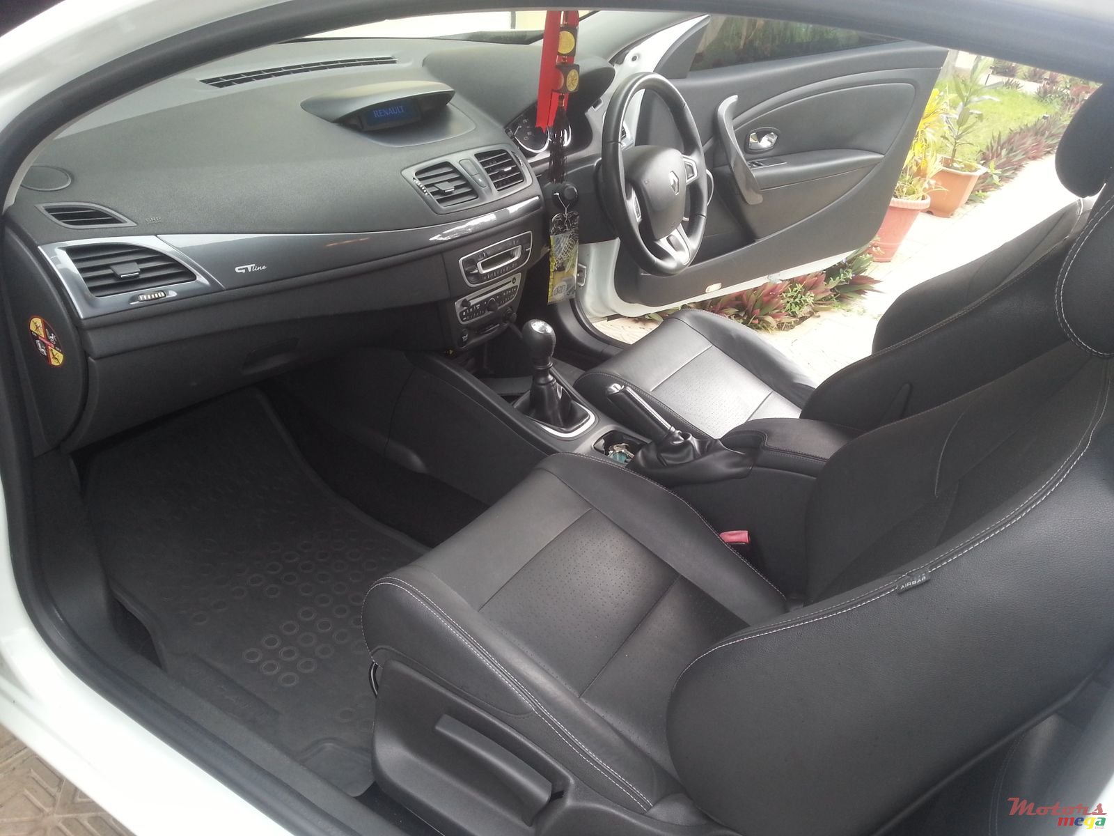 2012' Renault Megane GT line 1.4 turbo photo #1