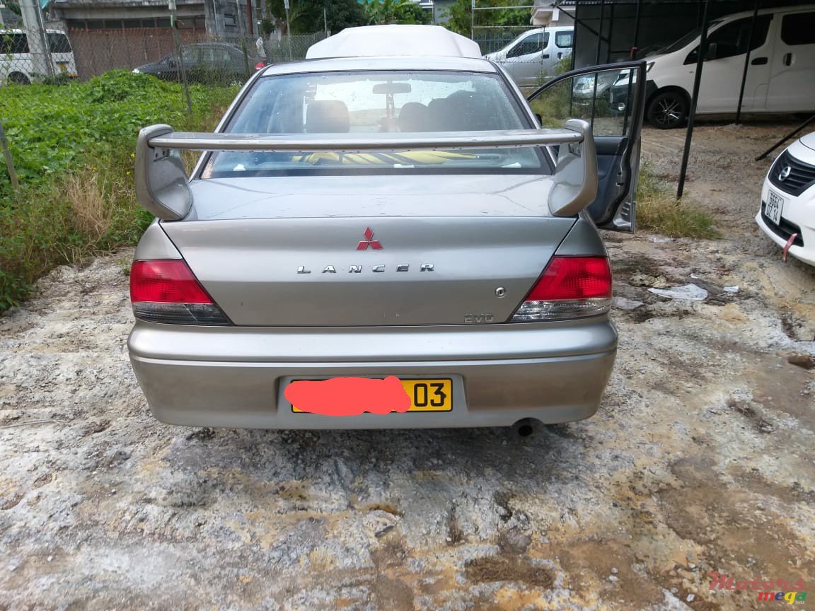 2003' Mitsubishi Lancer photo #3