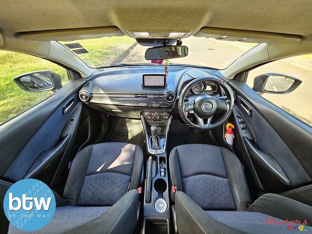 2016' Mazda Demio SKYACTIV photo #7