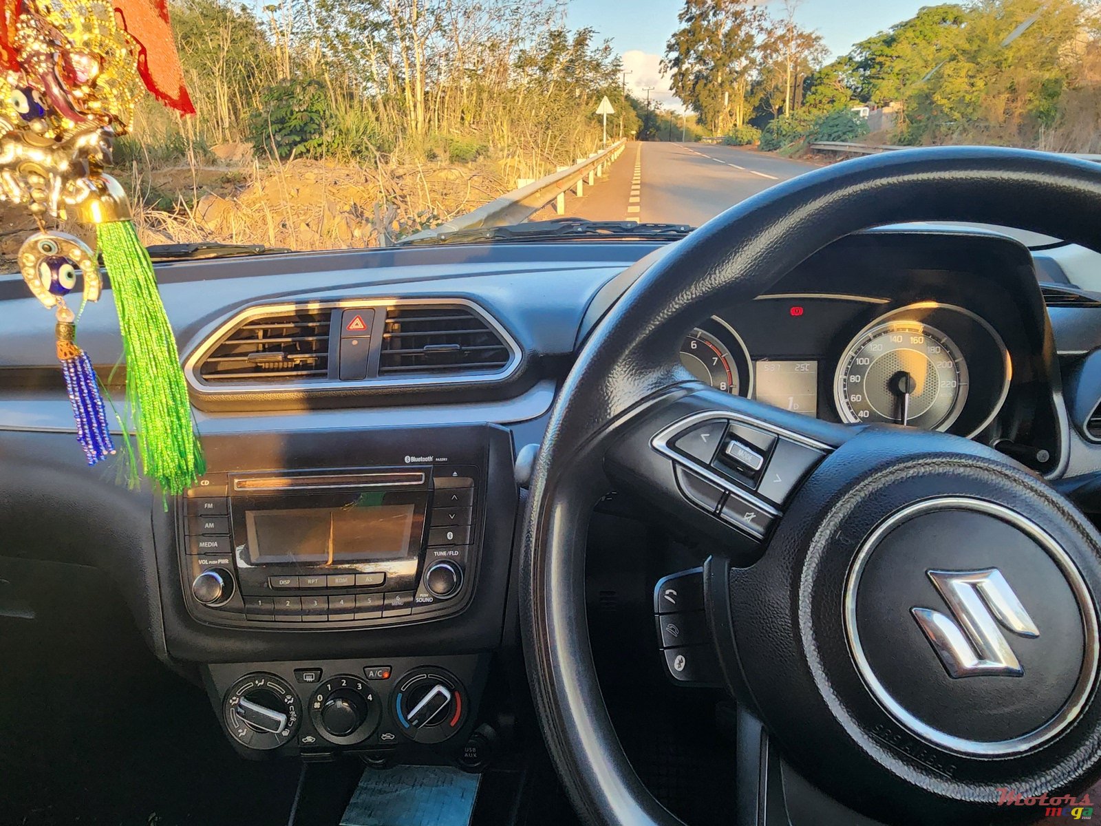 2019' Suzuki Swift Dzire photo #5