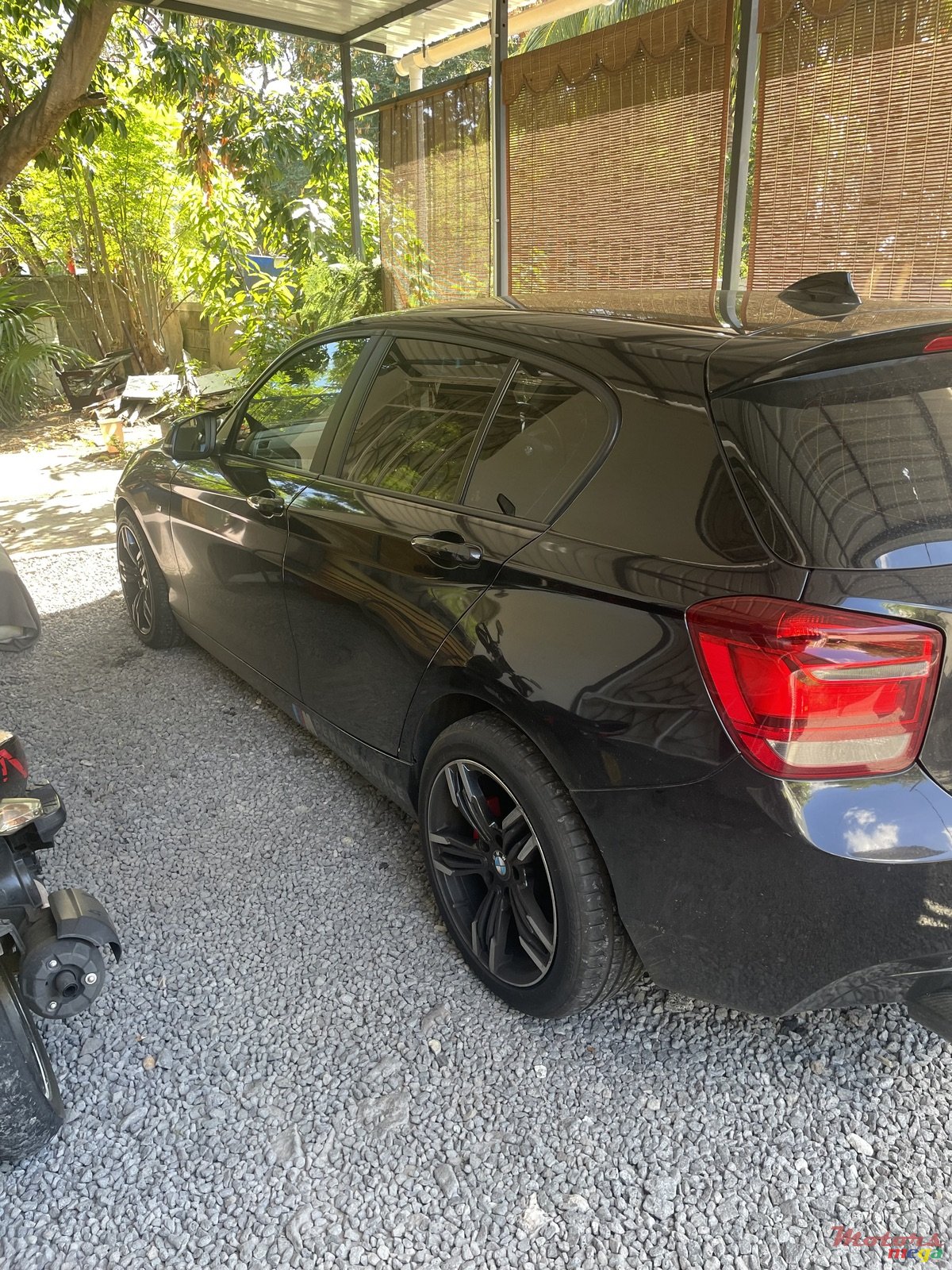 2012' BMW 1 Series 116i photo #4