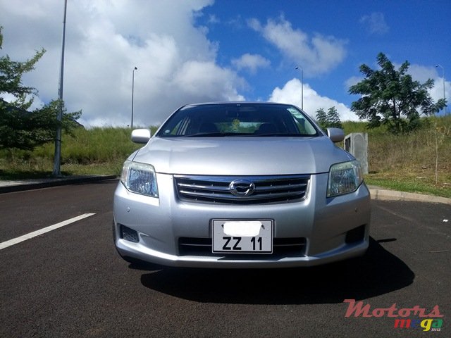 2011' Toyota Corolla Axio photo #1