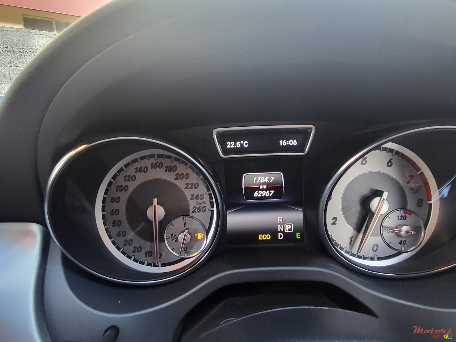 2014' Mercedes-Benz CLA 180 photo #6