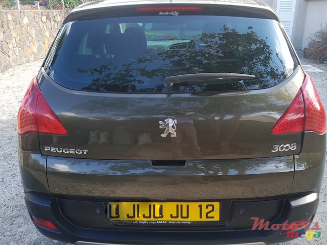 2012' Peugeot 3008 1.6 photo #1