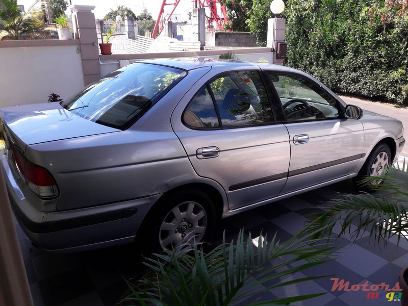 1999' Nissan Sunny photo #6