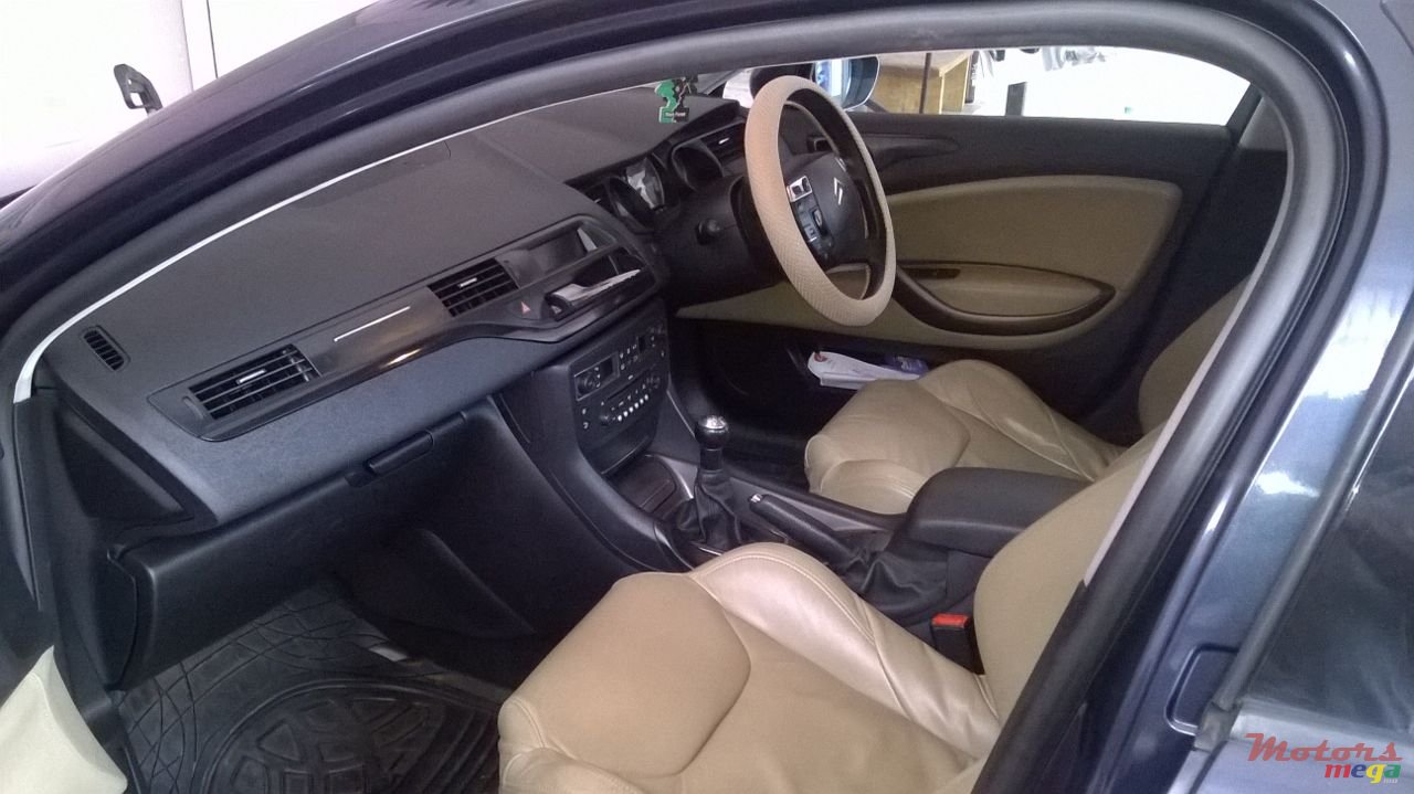 2009' Citroen C5 photo #4