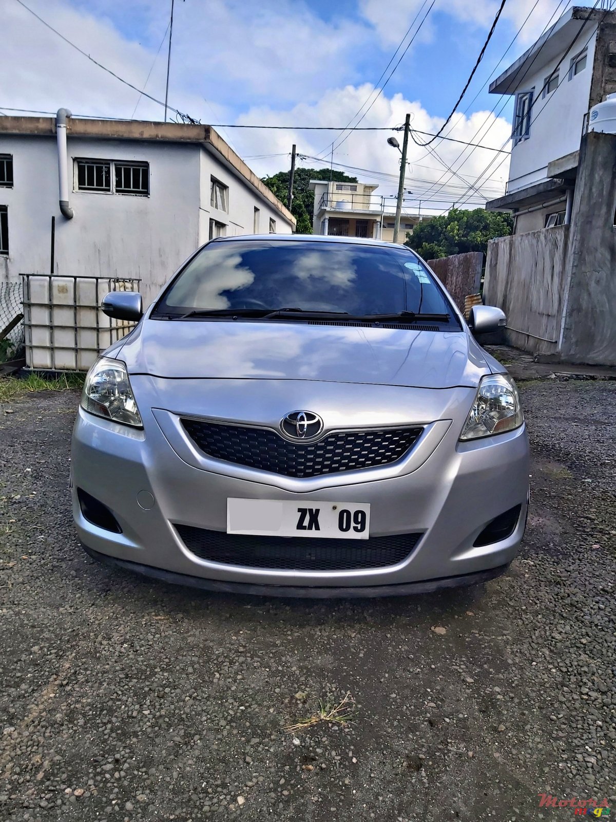 2009' Toyota photo #2