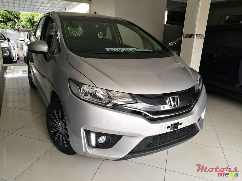 2015' Honda Fit photo #1