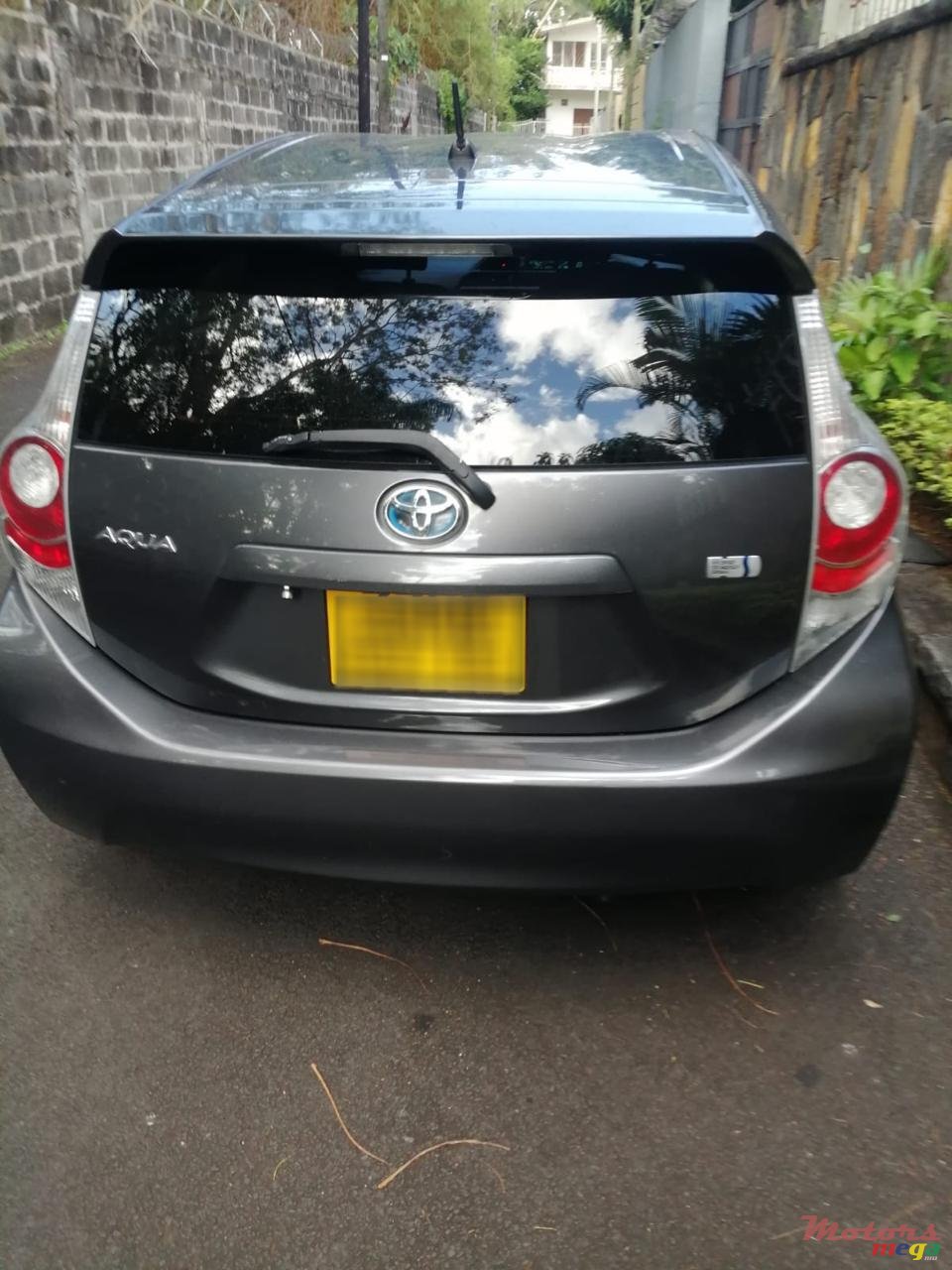 2015' Toyota Aqua photo #4