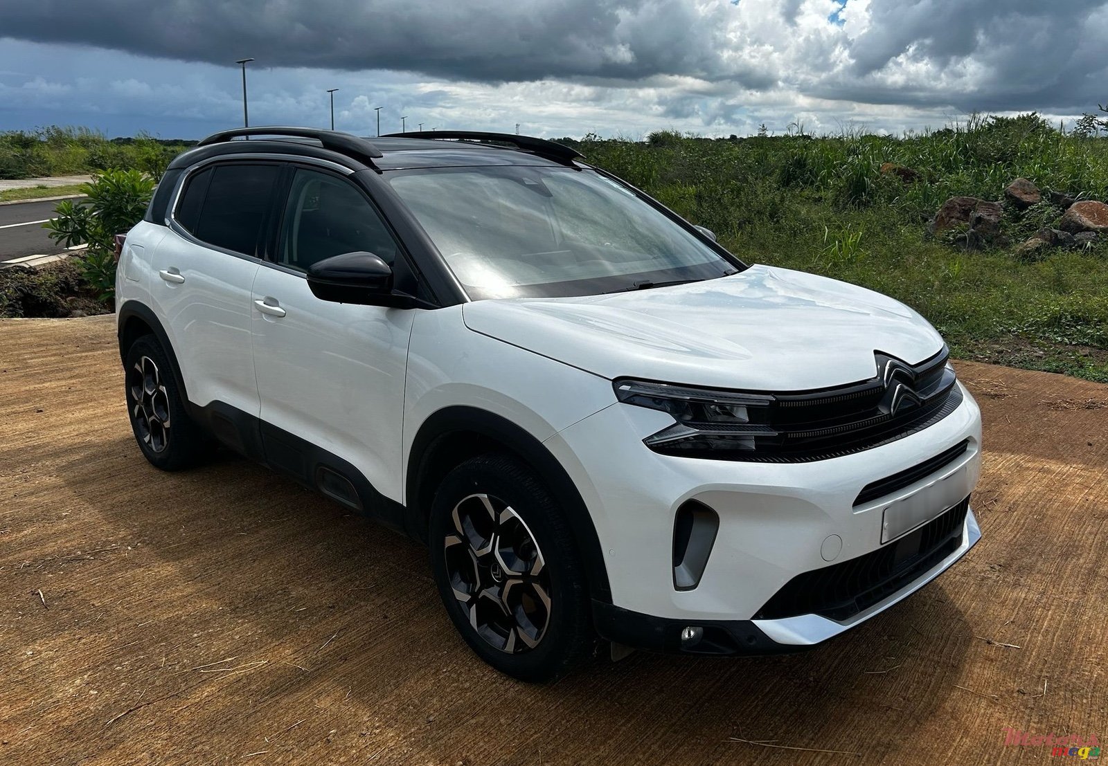 2023' Citroen C5 Aircross Shine 1.6 photo #1