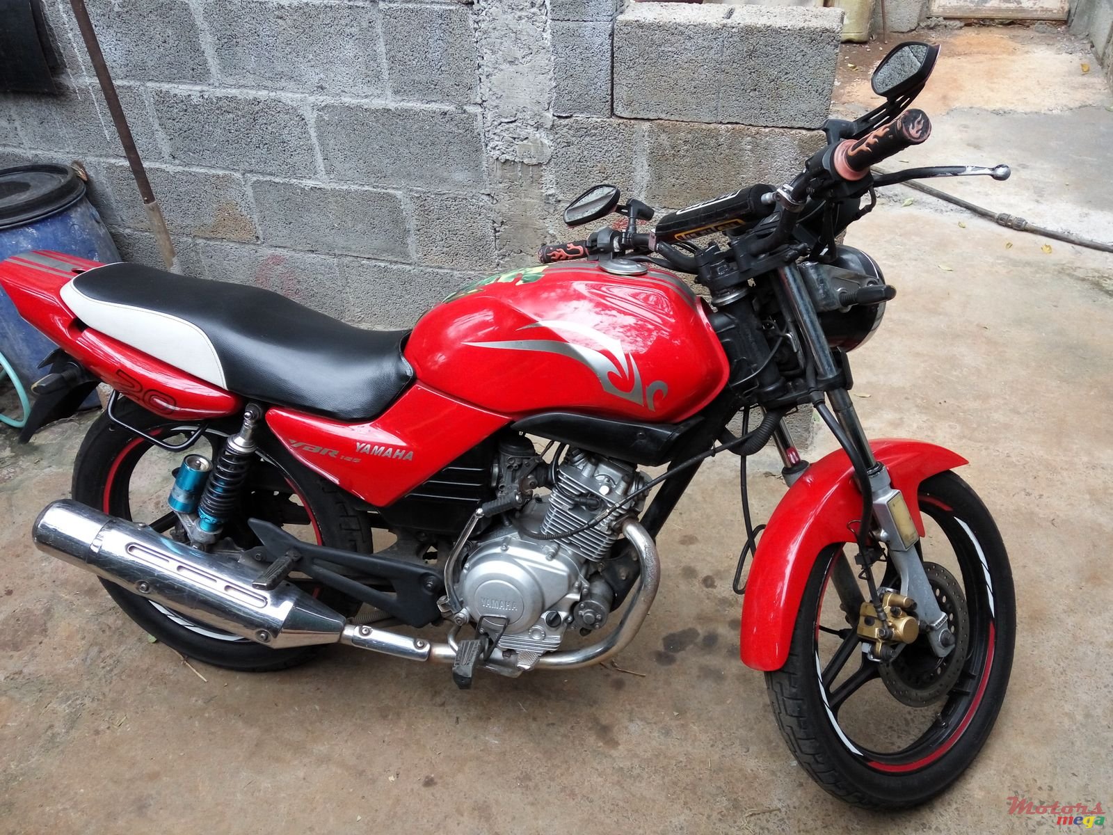 2010' Yamaha photo #2