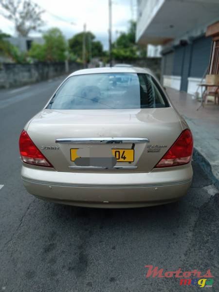 2004' Nissan Sunny photo #1