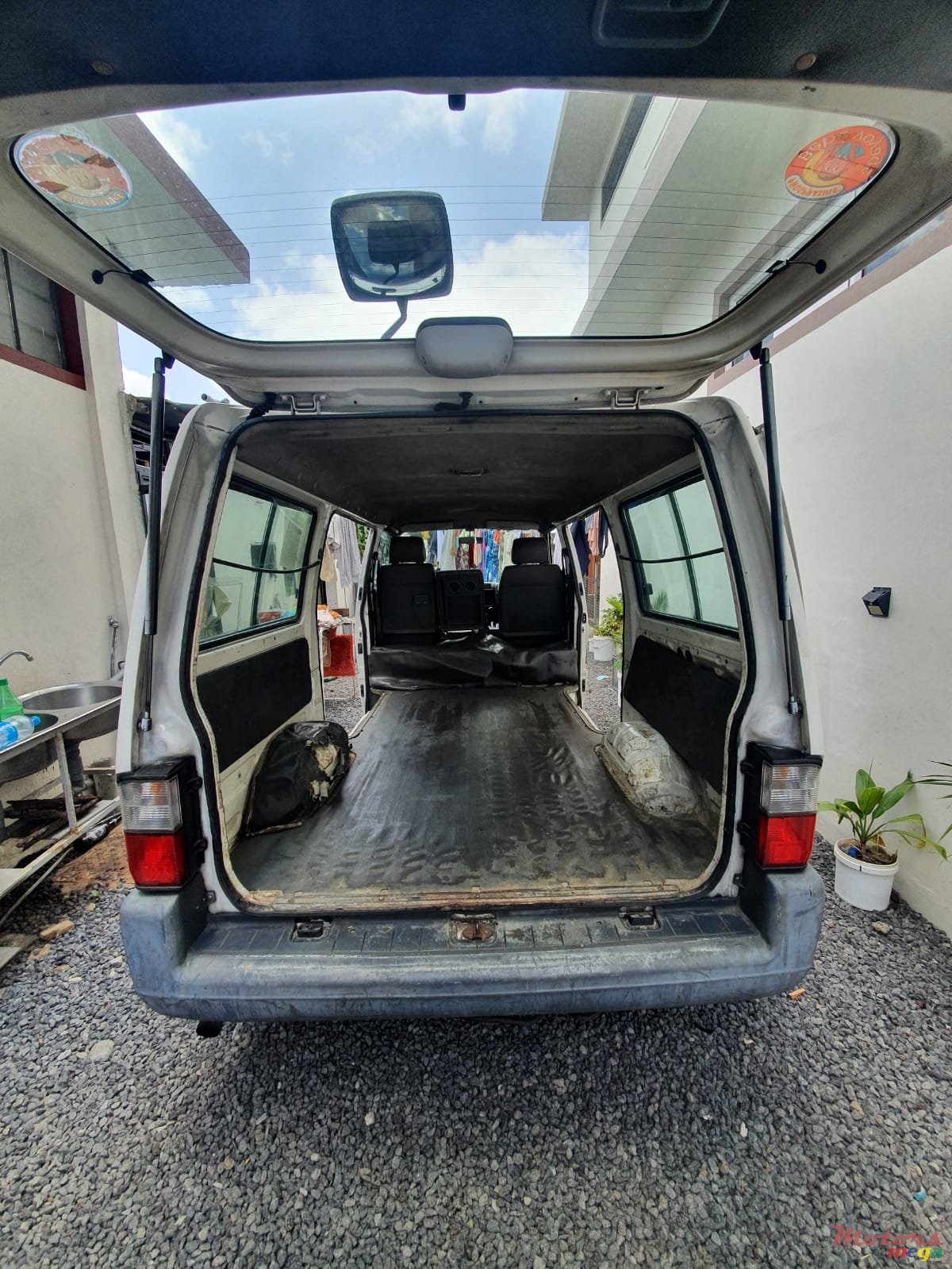 2003' Nissan photo #4