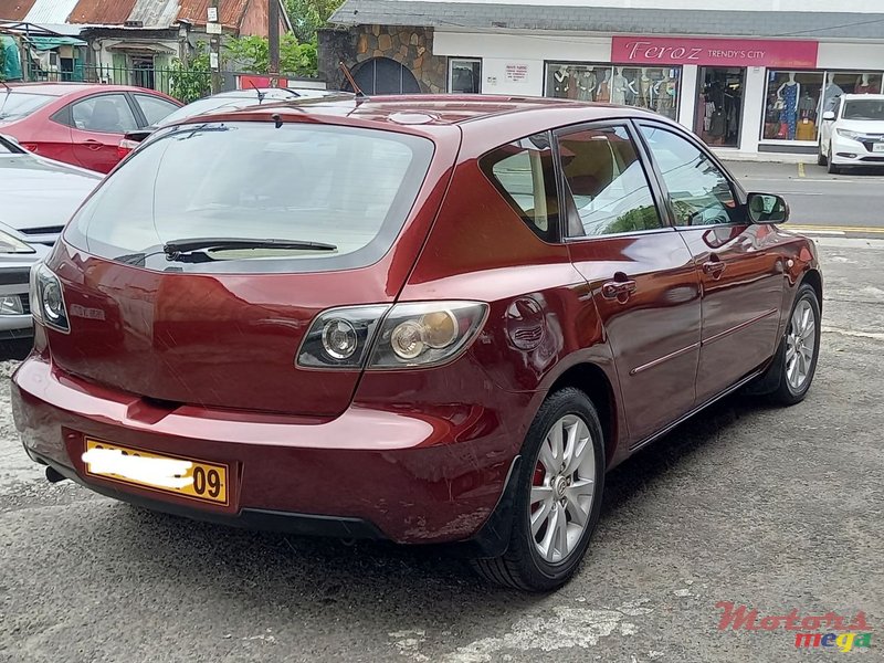 2009' Mazda 3 Hatchback photo #4