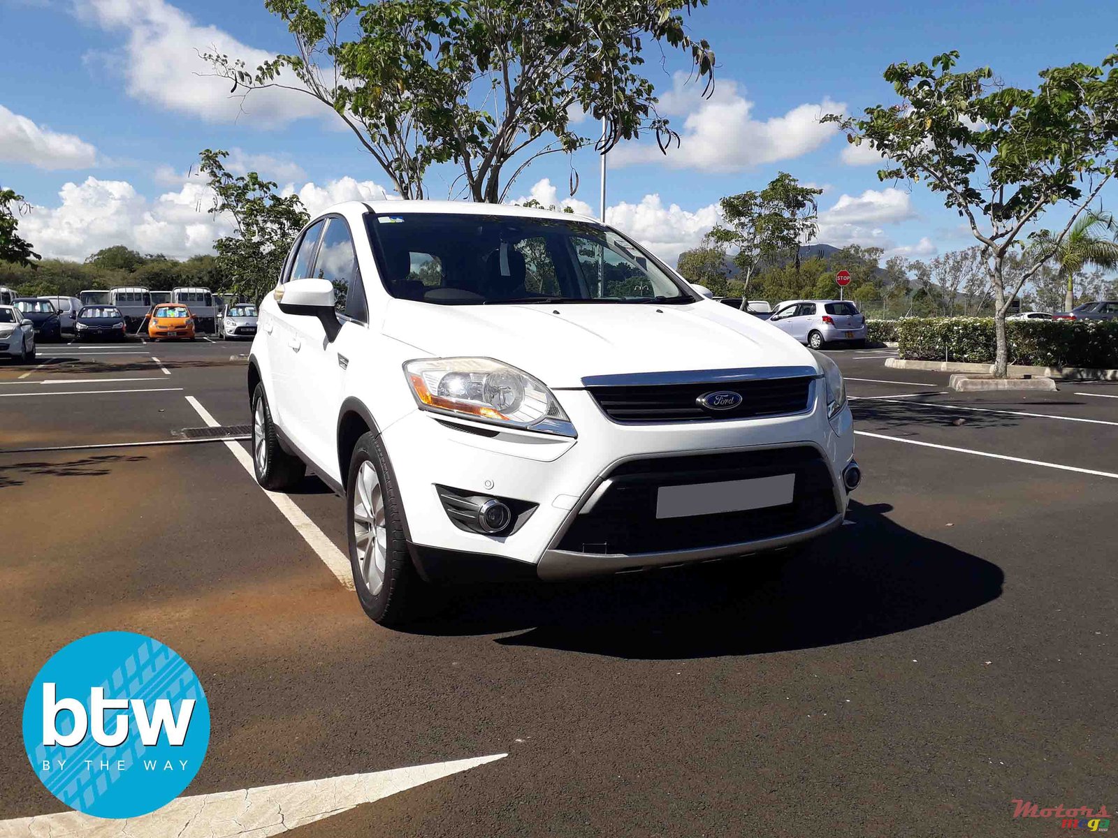 2011' Ford Kuga photo #1