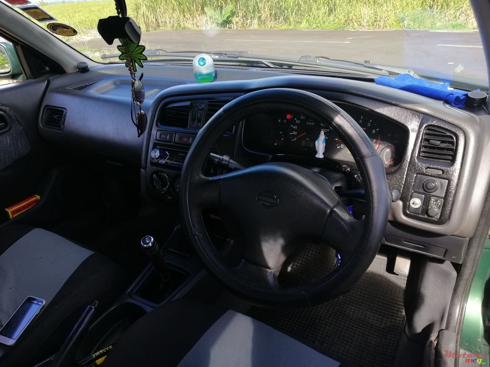 1998' Nissan Primera photo #2