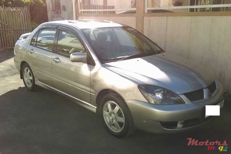 2007' Mitsubishi Lancer GLX 1.6 photo #1