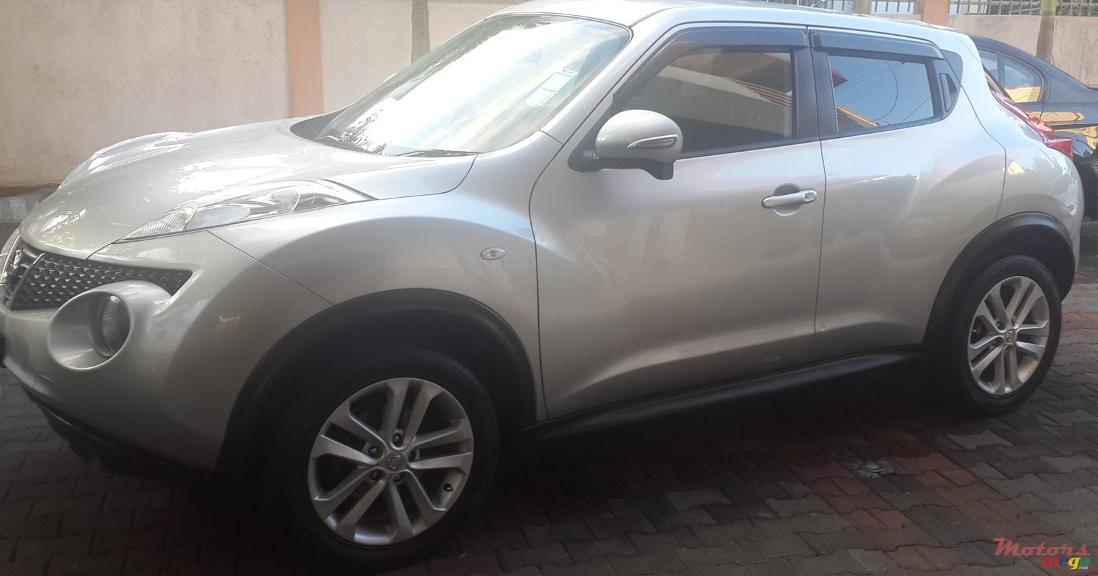 2010' Nissan Juke Full Options photo #5