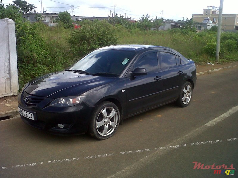 2004' Mazda 3 photo #1