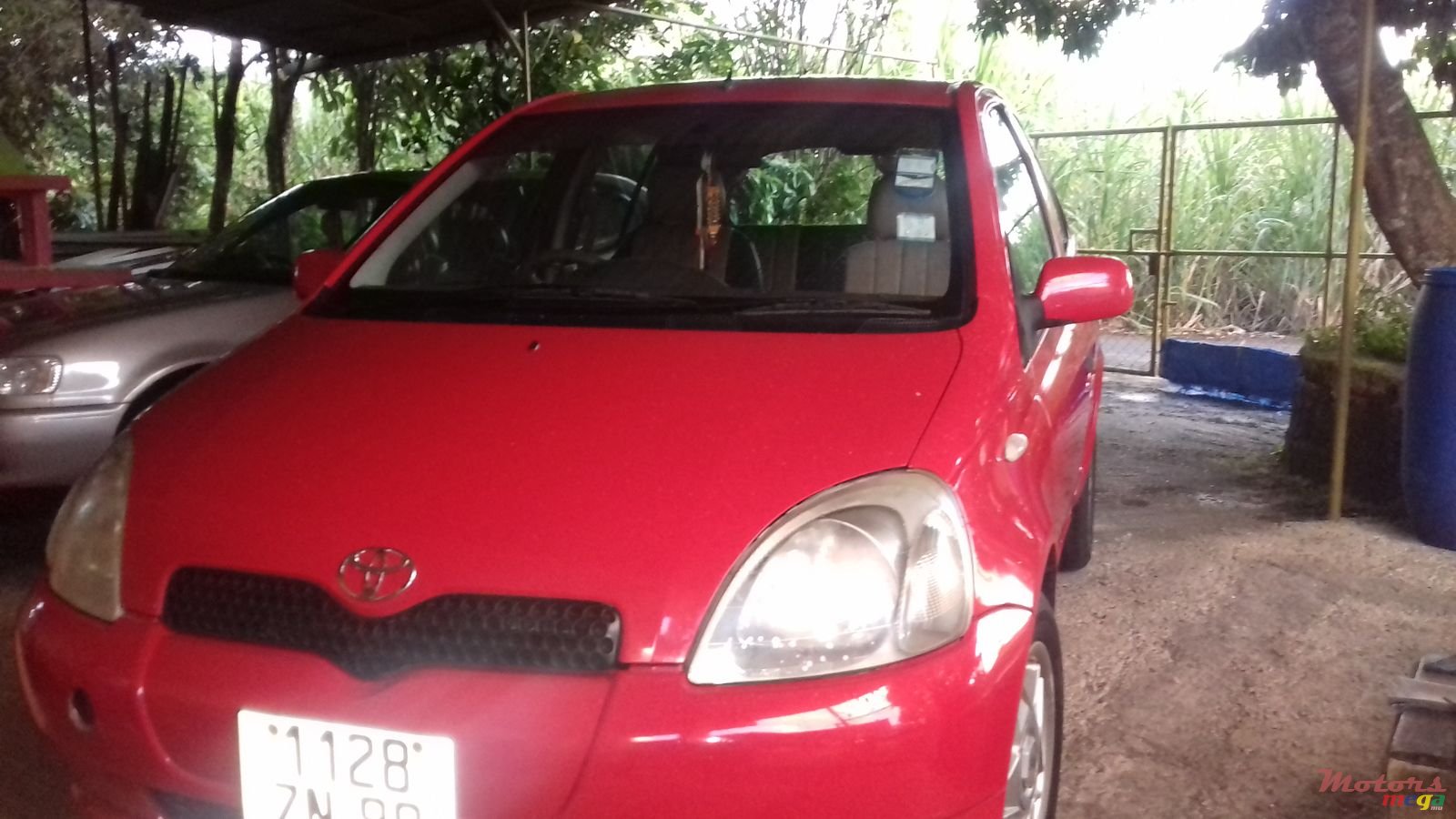 1999' Toyota Vitz photo #5