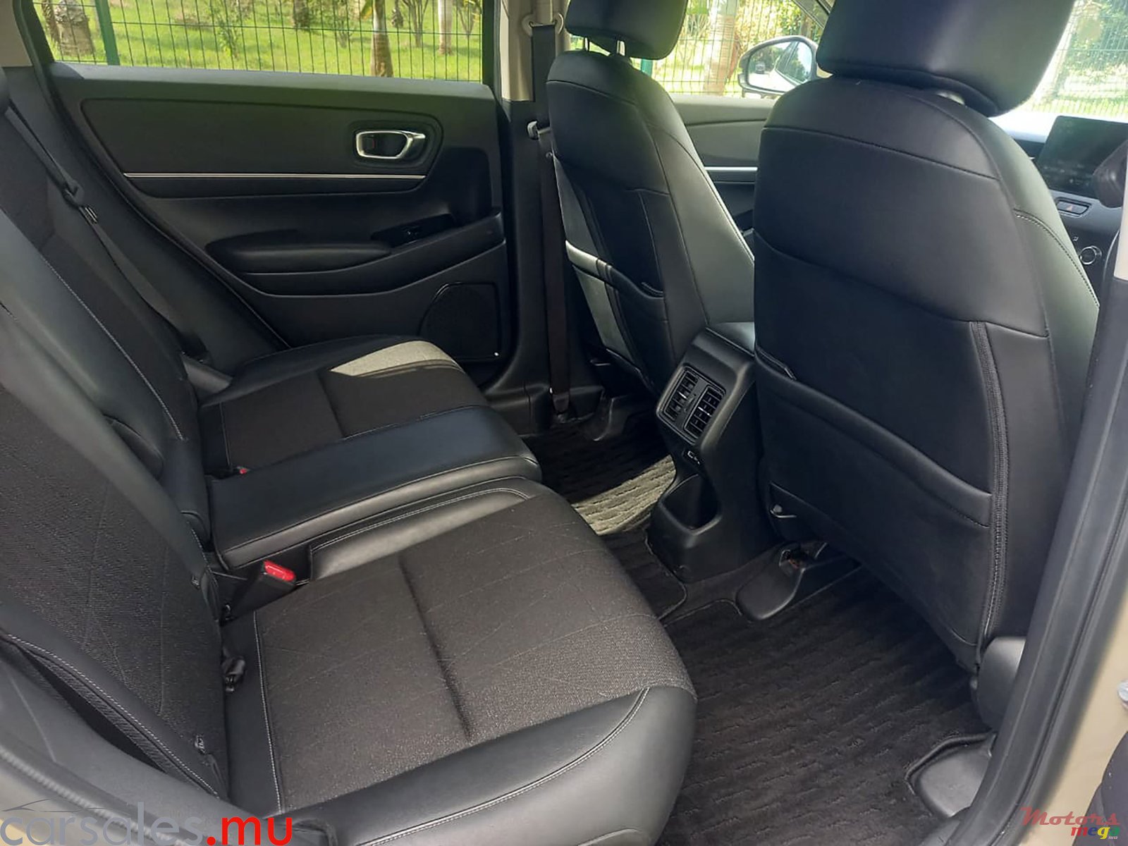 2021' Honda Vezel Z E-HEV 1.5 Hybrid photo #5