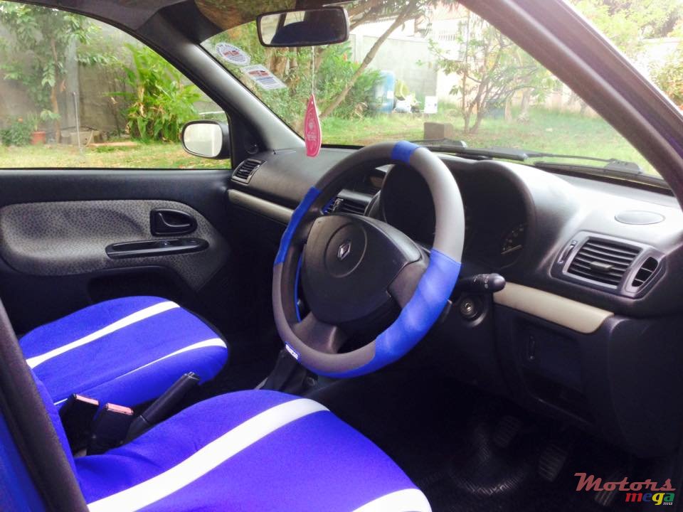 2007' Renault Clio photo #3