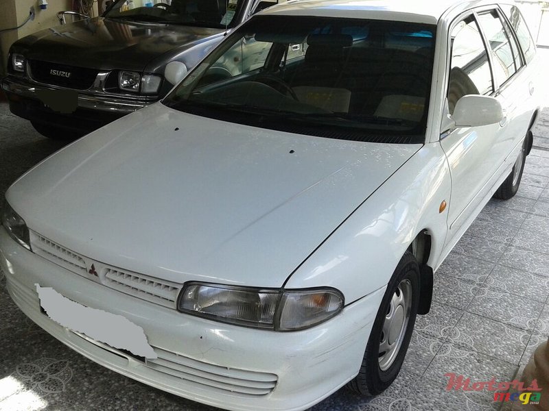 1998' Mitsubishi Lancer photo #1