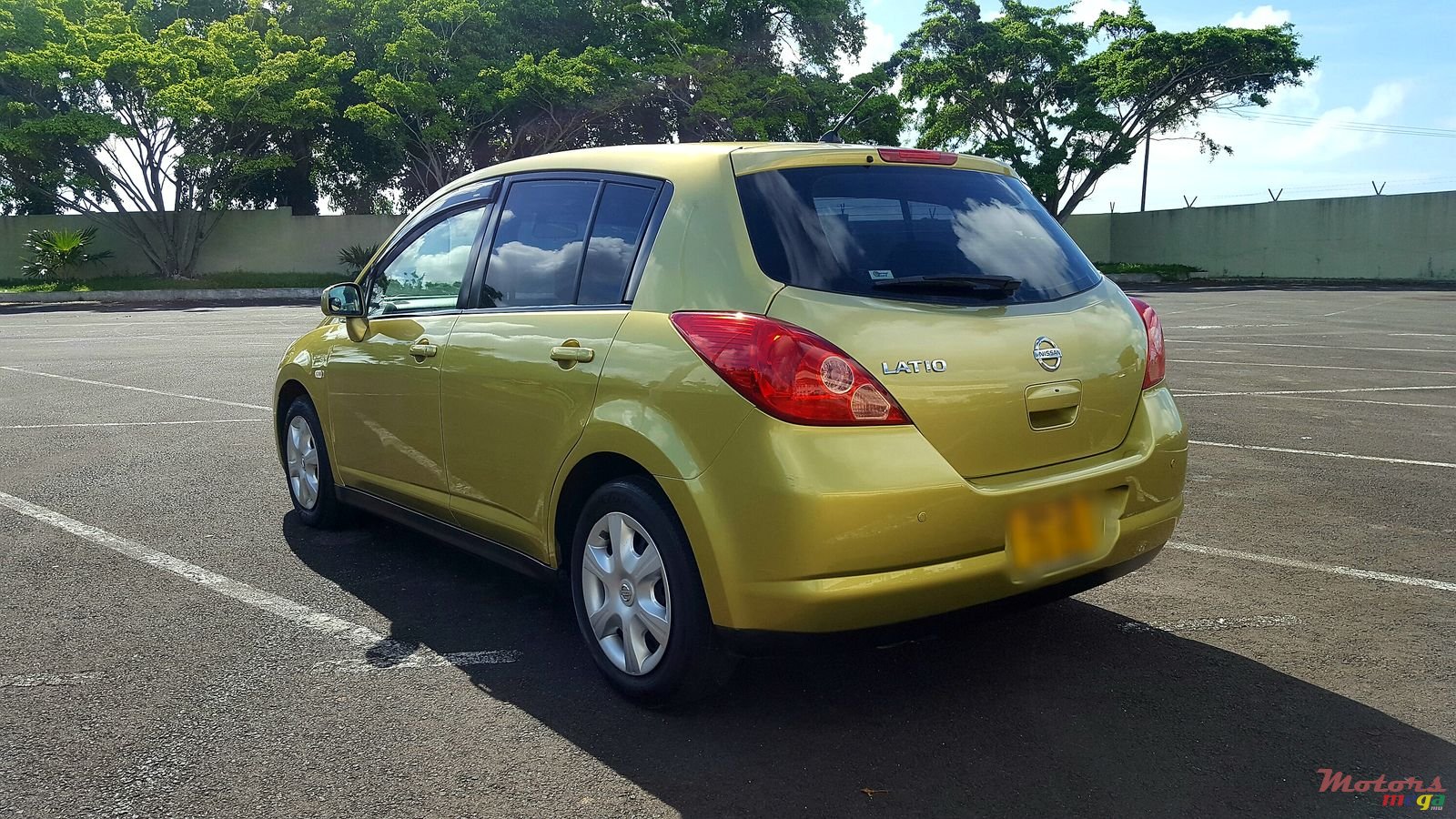 2005' Nissan Tiida photo #5