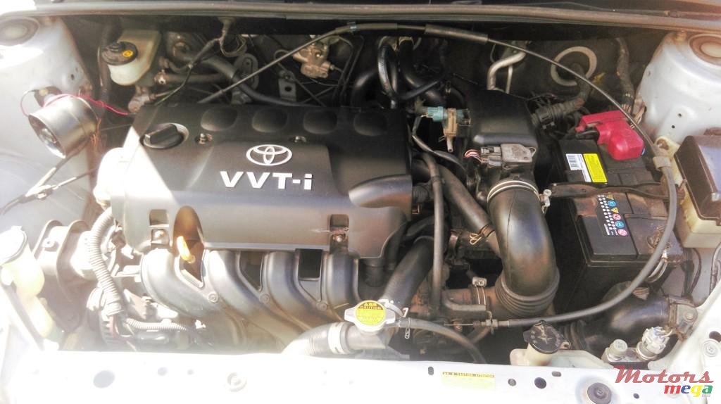 2000' Toyota Echo Platz photo #5