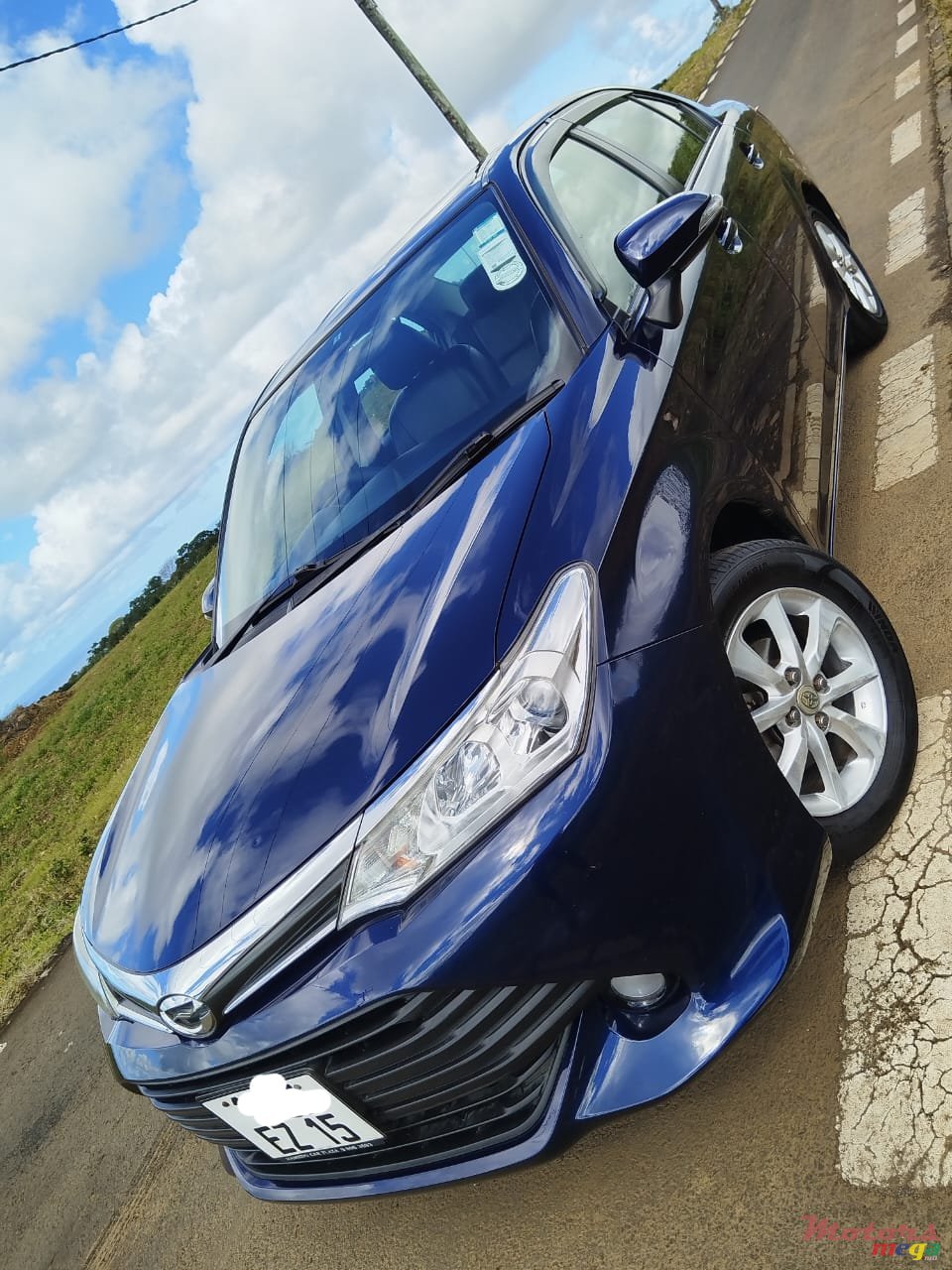 2015' Toyota Axio New Shape photo #1