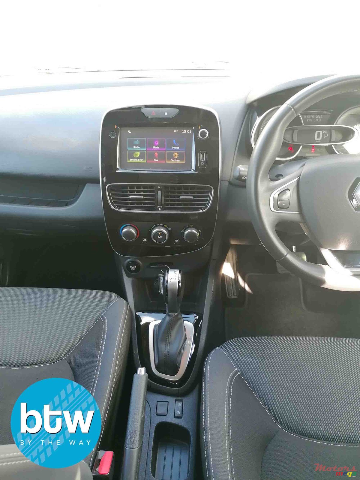 2017' Renault Clio Turbo 4 Zen photo #6