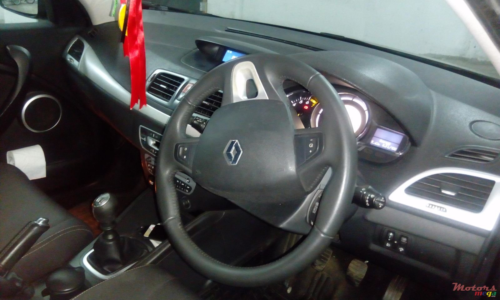 2010' Renault Megane photo #3