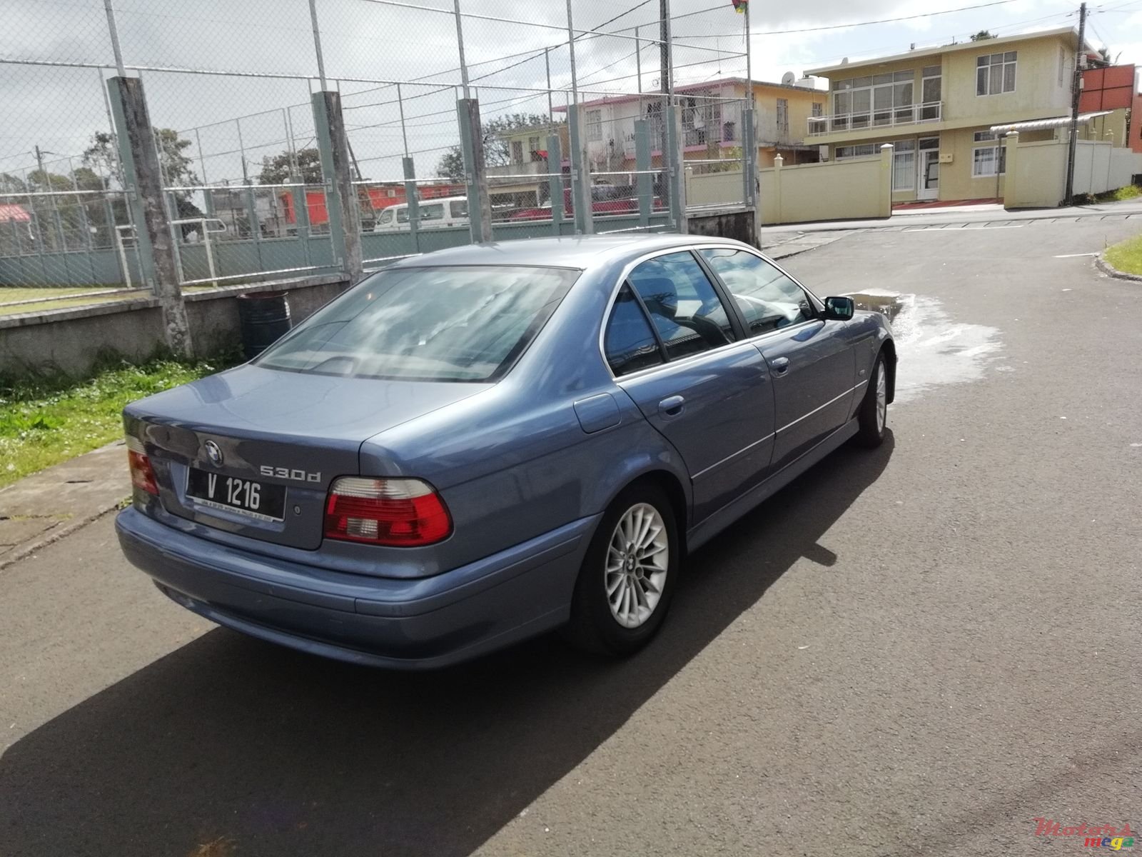 2002' BMW 530 photo #1