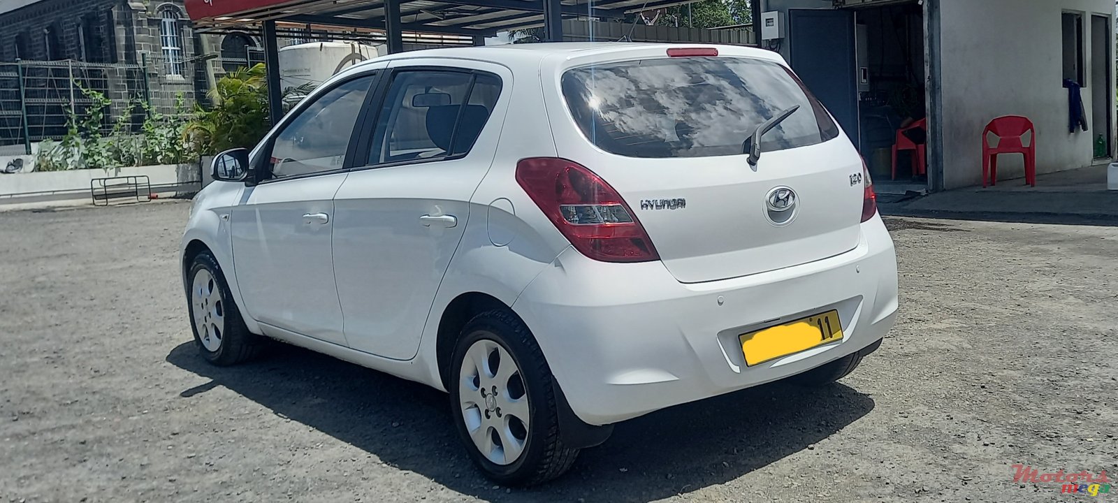 2011' Hyundai i20 photo #2