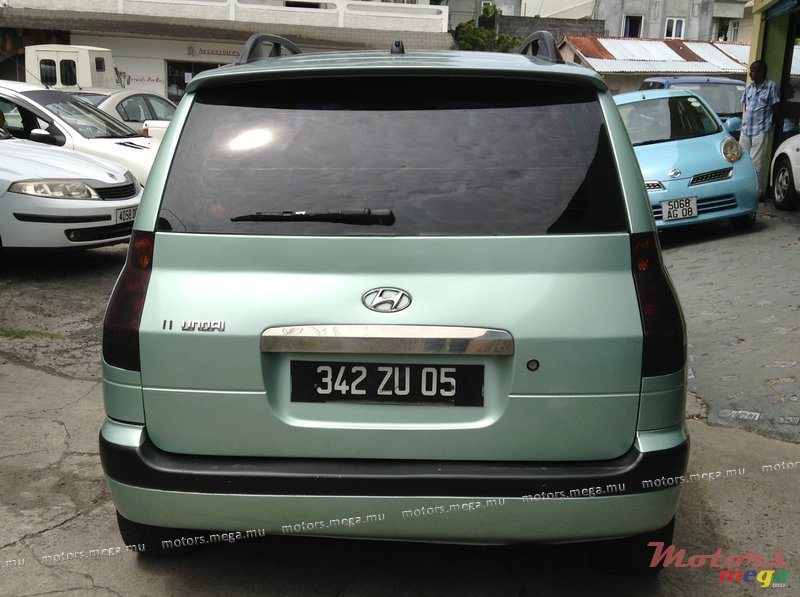 2005' Hyundai photo #3