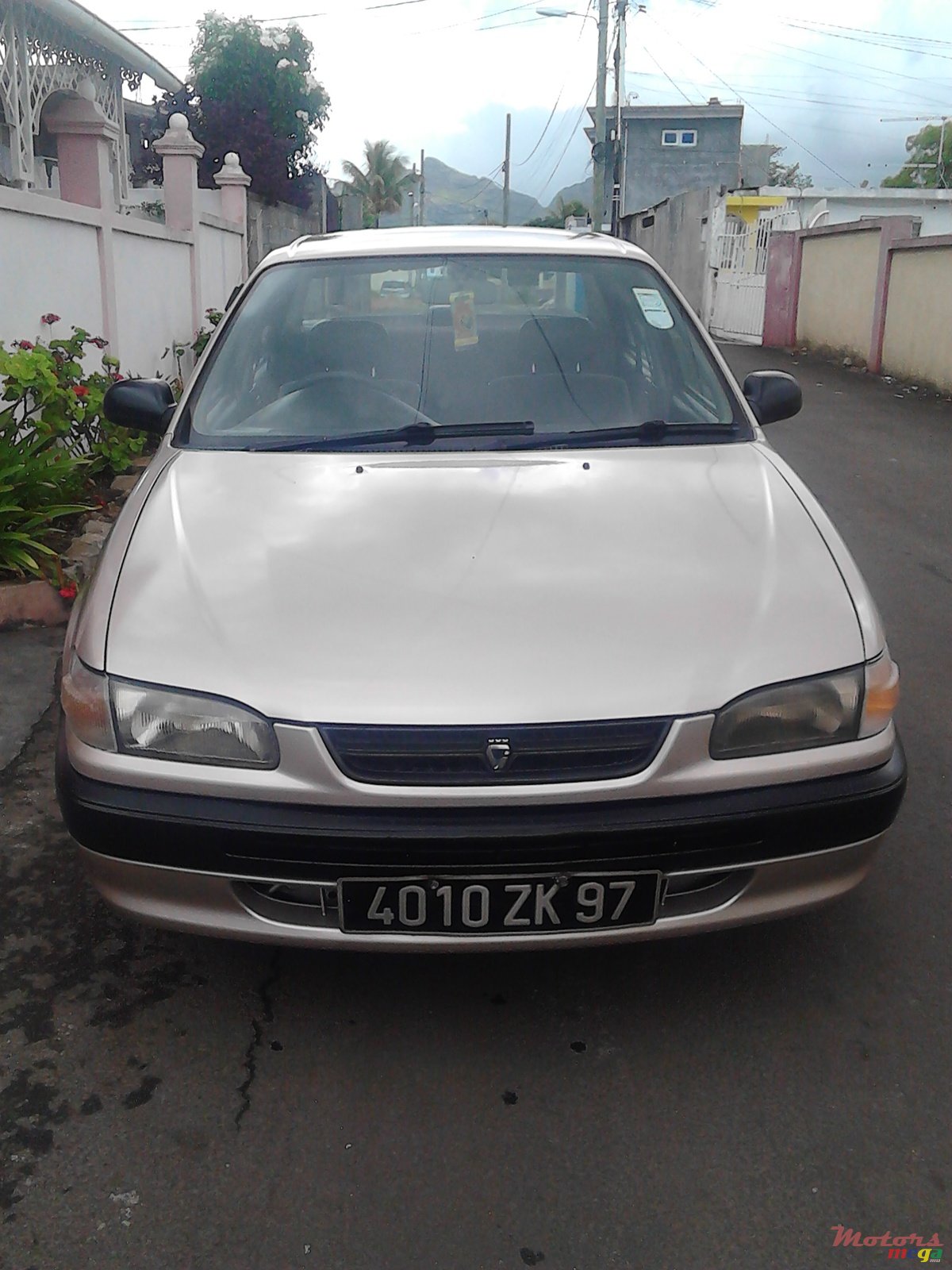 1997' Toyota Corolla photo #1